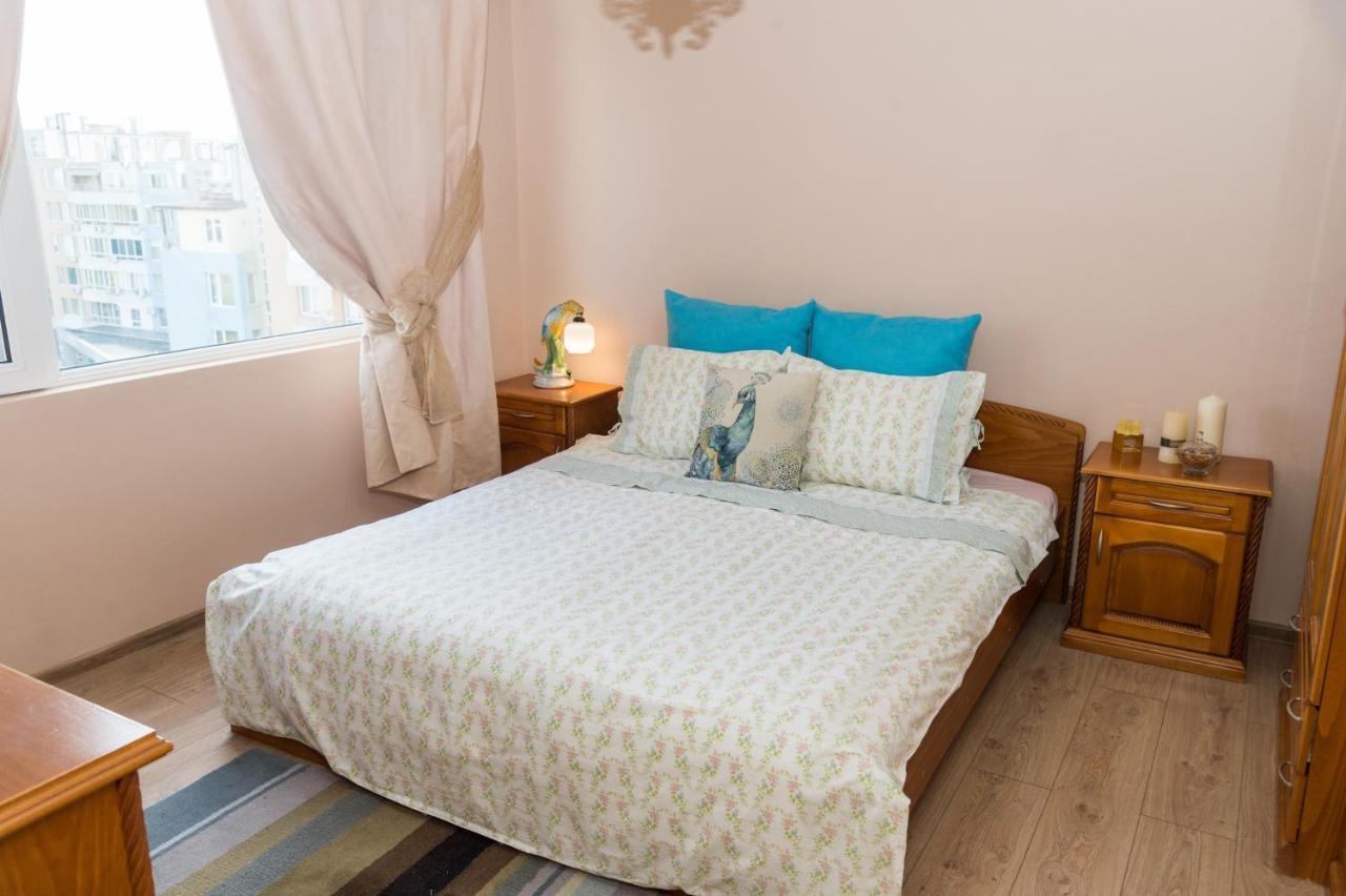 Appartamento Elevating Moments Burgas Esterno foto